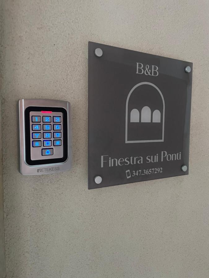 Finestra Sui Ponti Bed & Breakfast Рагуза Екстериор снимка